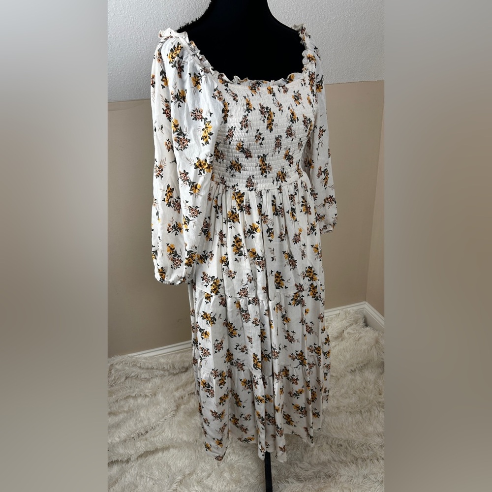 Torrid Cream Floral Midi Dress Stretchy Material - Picture 5 of 9